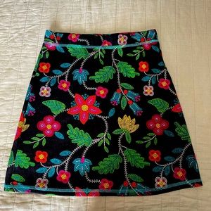 Double D Ranch Skirt, size XSmall, with vibrant colorful flowers!